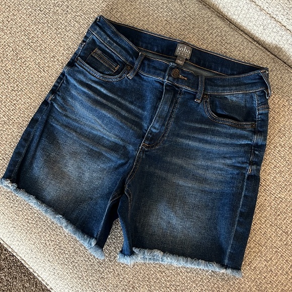 New York & Company SOHO Jeans Denim Shorts - Picture 9 of 9